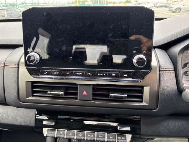 MITSUBISHI TRITON