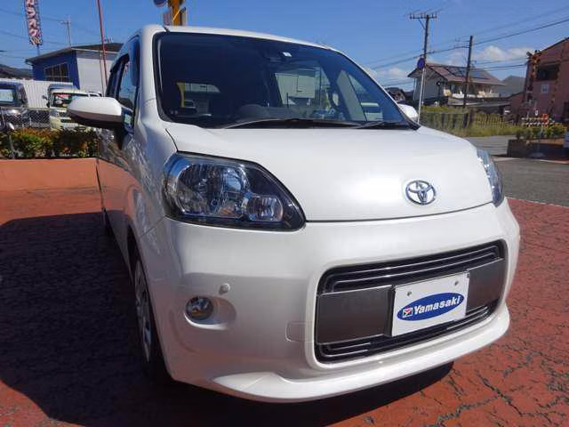 TOYOTA PORTE