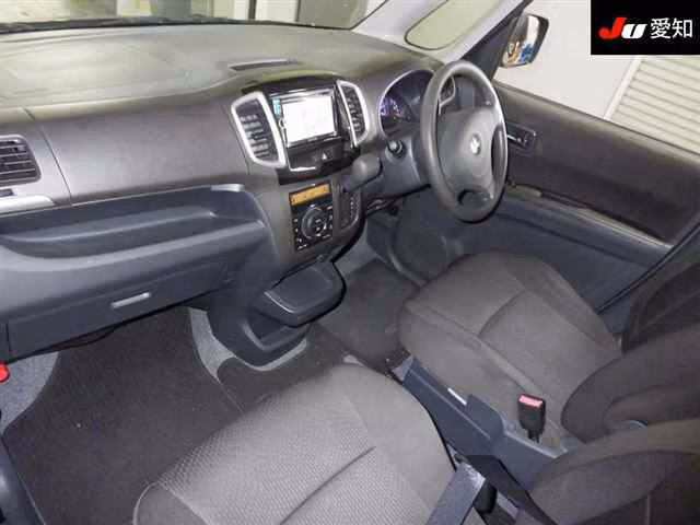 MITSUBISHI DELICA D:2