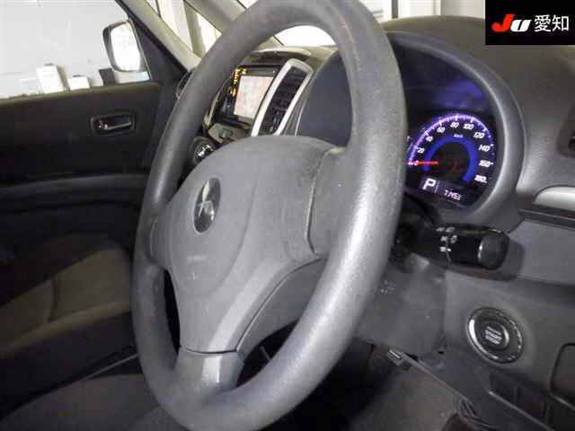 MITSUBISHI DELICA D:2