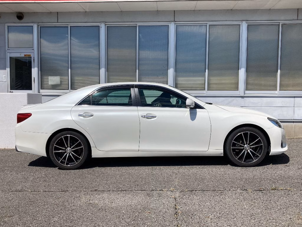 TOYOTA MARK X
