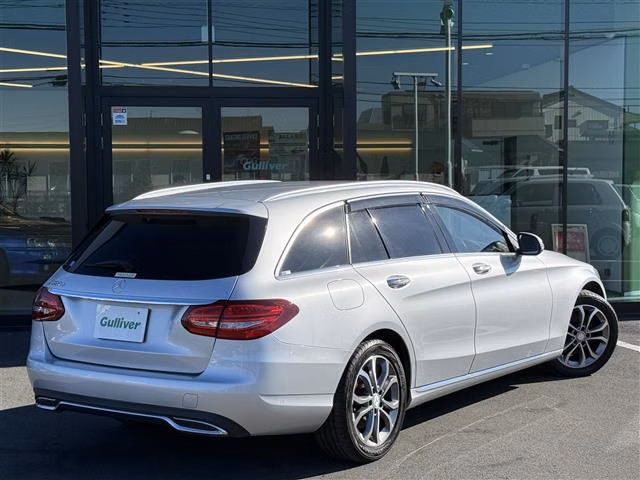 MERCEDES-BENZ C-CLASS