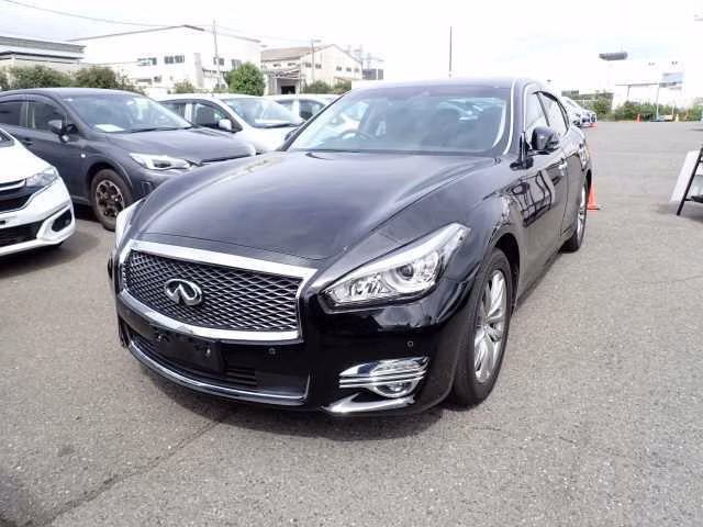 NISSAN FUGA