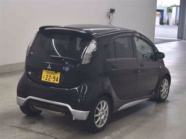 MITSUBISHI I