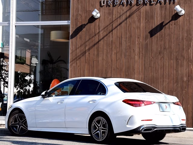 MERCEDES-BENZ C-CLASS