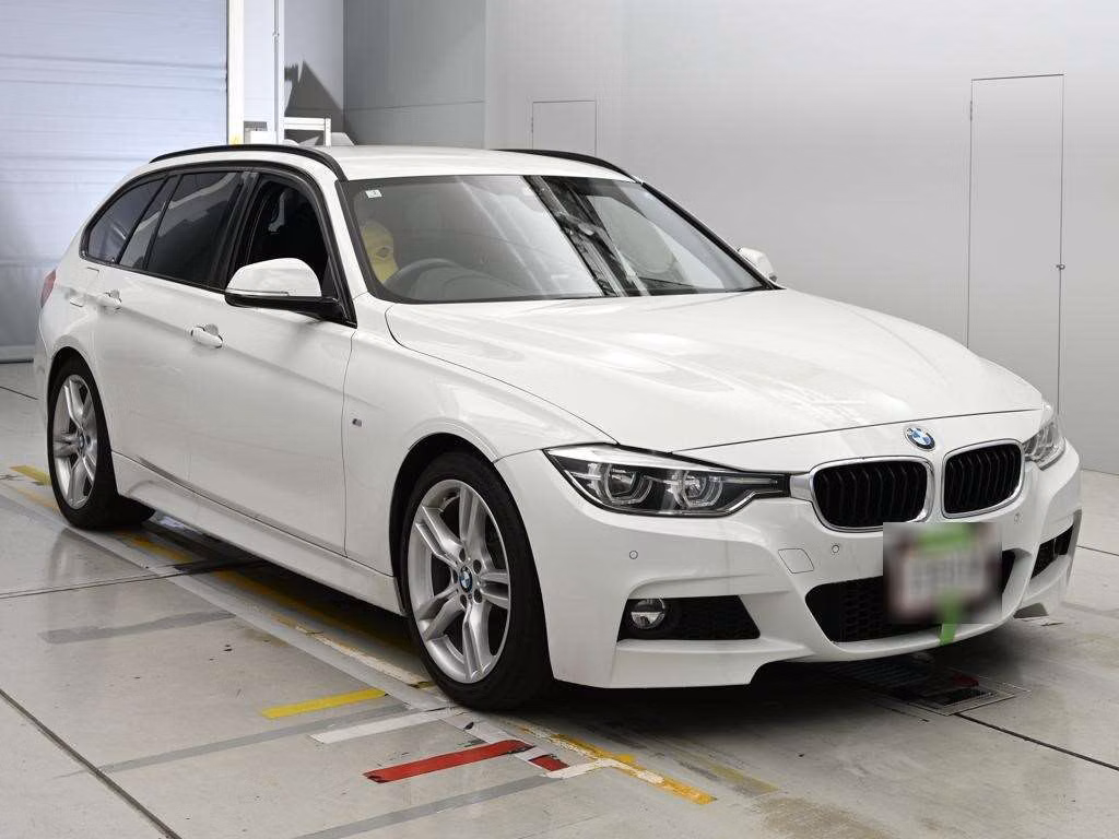 BMW 3-SERIES