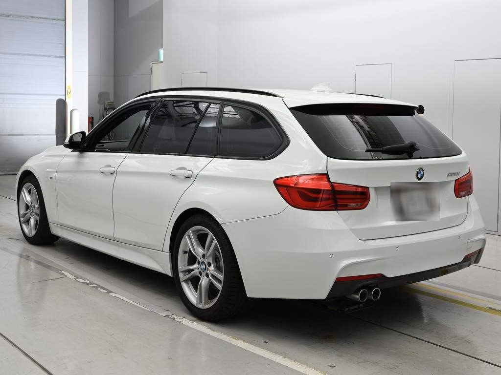 BMW 3-SERIES