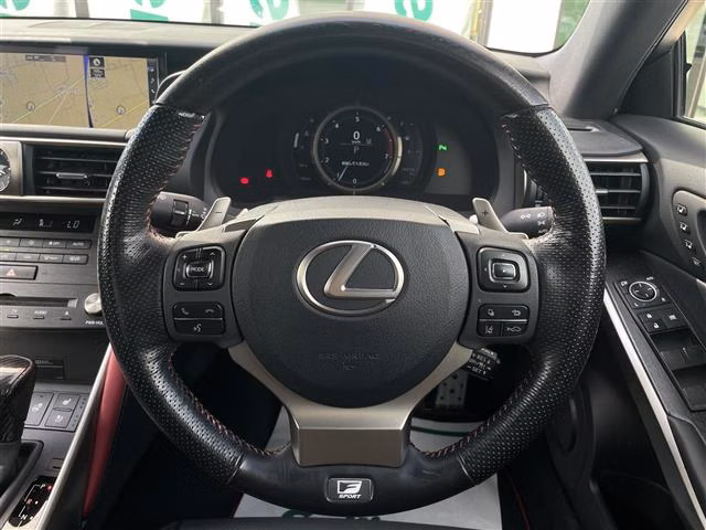 LEXUS IS300