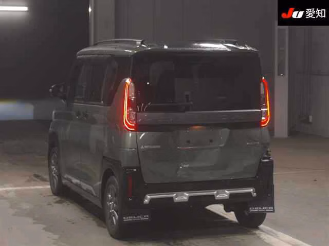 MITSUBISHI DELICA MINI
