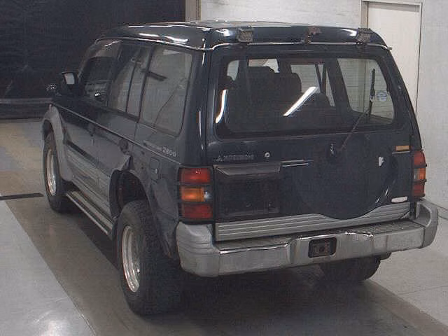 MITSUBISHI PAJERO