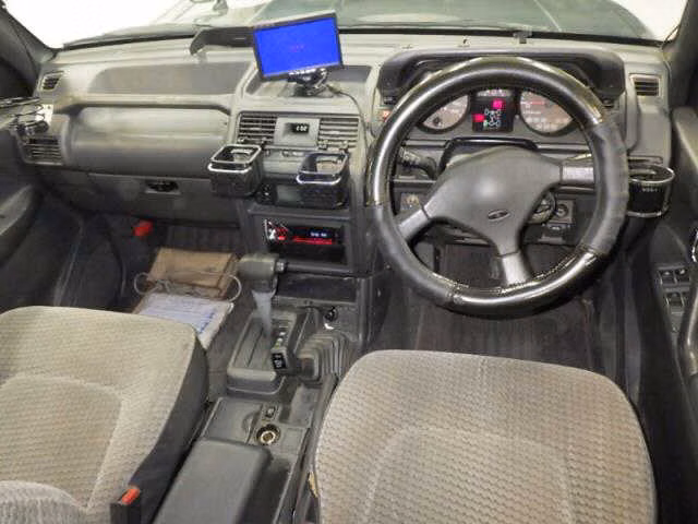 MITSUBISHI PAJERO
