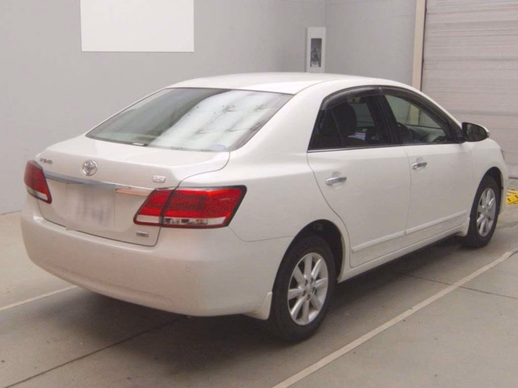 TOYOTA PREMIO