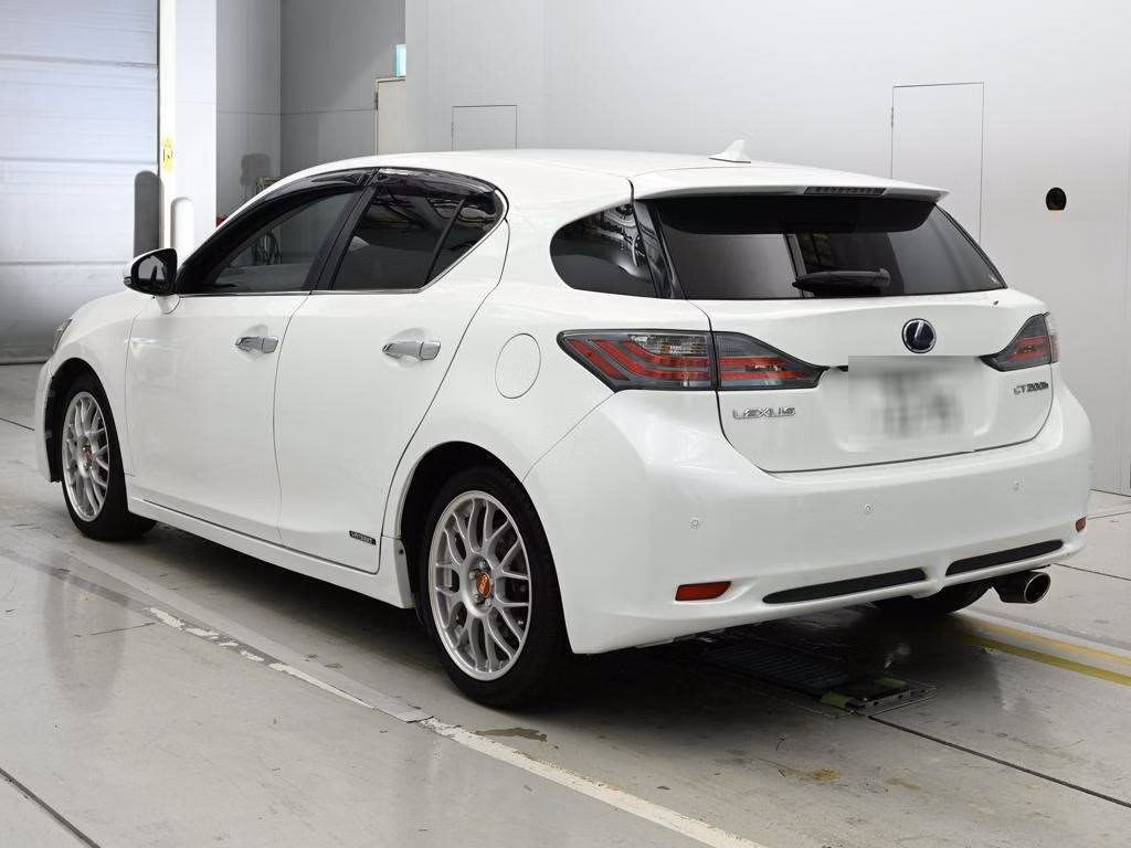 LEXUS CT200H