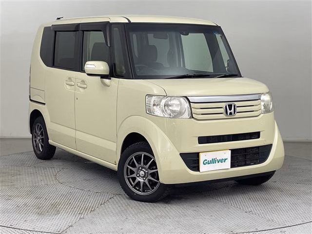 HONDA N-BOX