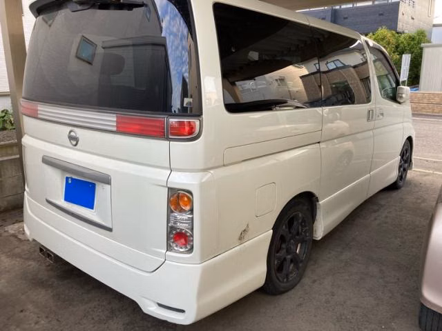 Nissan Elgrand