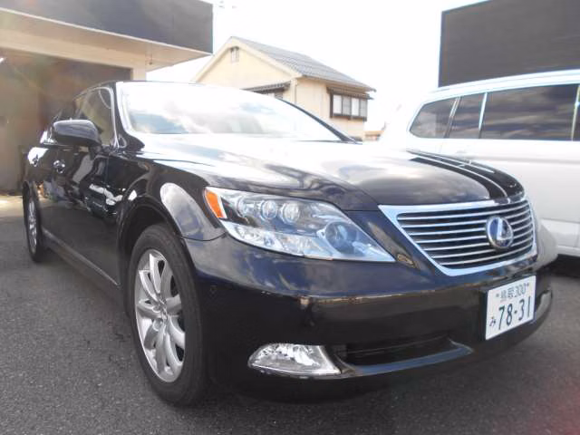 LEXUS LS600H
