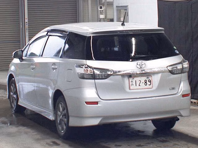 TOYOTA WISH