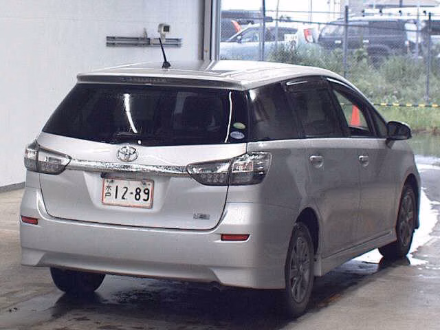 TOYOTA WISH