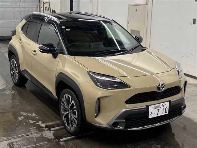TOYOTA YARIS CROSS