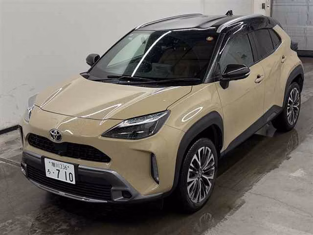TOYOTA YARIS CROSS