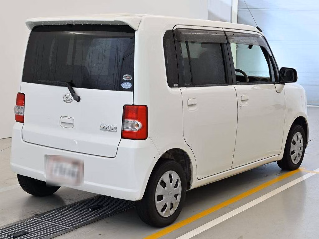 DAIHATSU MOVE CONTE