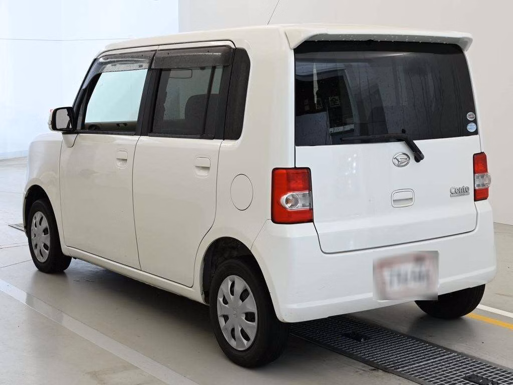 DAIHATSU MOVE CONTE