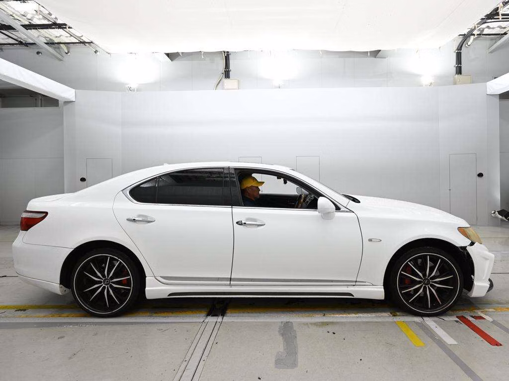 LEXUS LS460