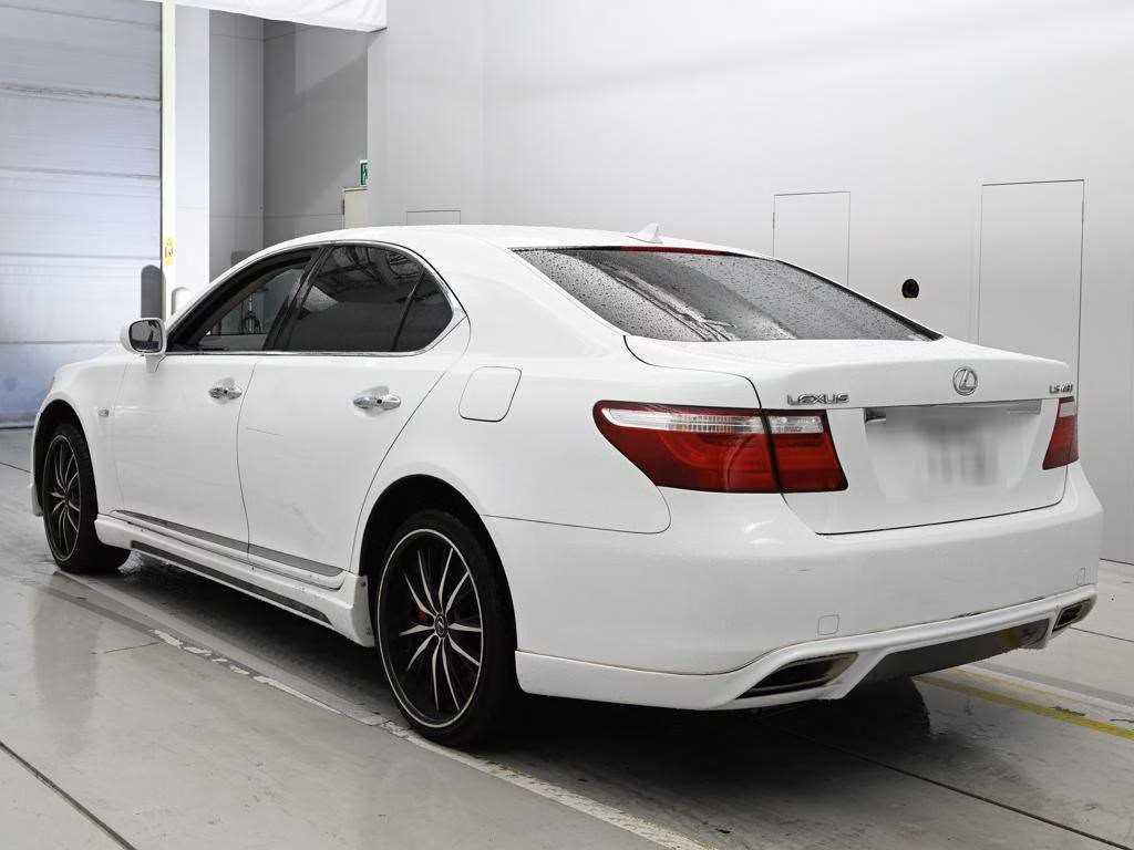 LEXUS LS460