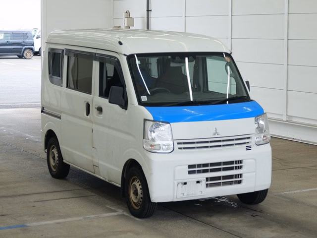 MITSUBISHI MINICAB