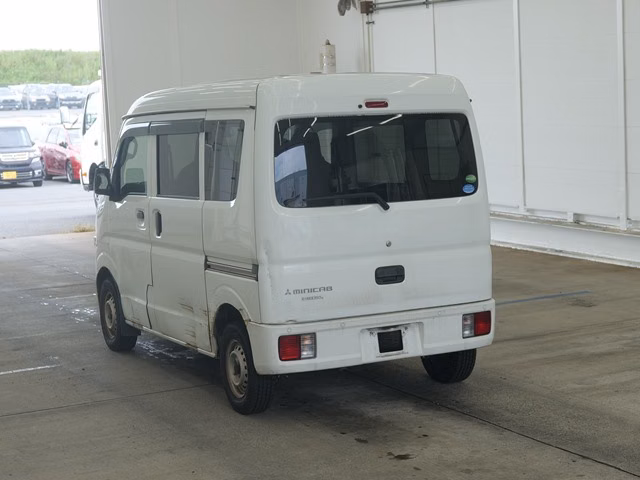 MITSUBISHI MINICAB