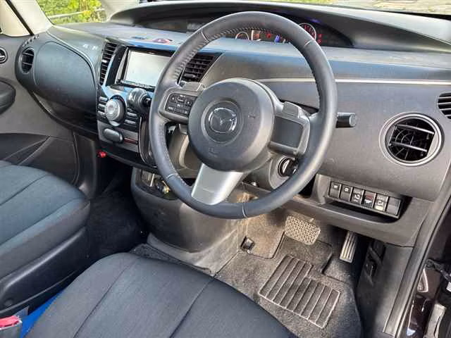 MAZDA BIANTE