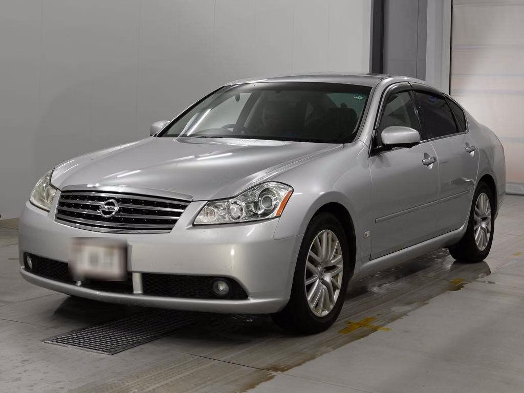 NISSAN FUGA