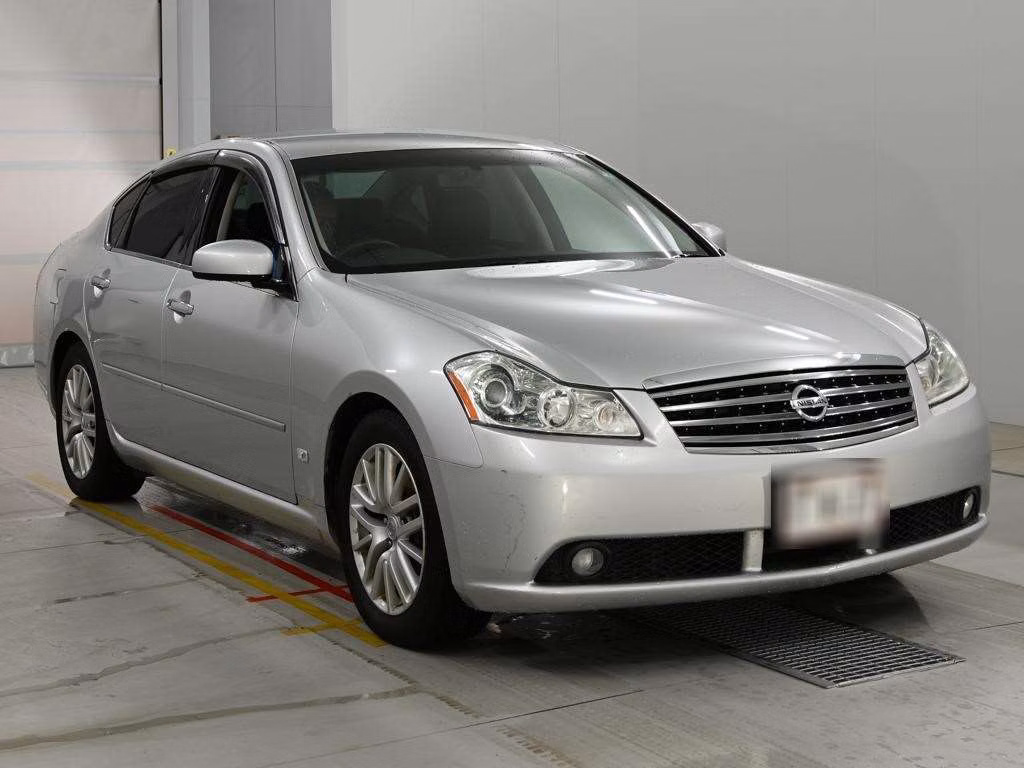 NISSAN FUGA