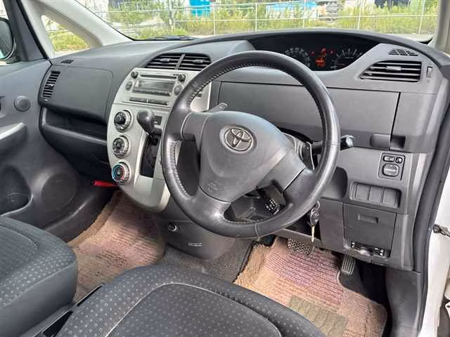 TOYOTA RACTIS