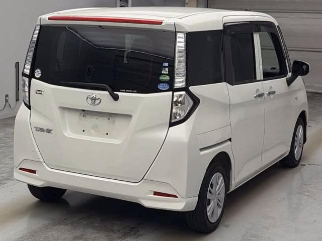 TOYOTA TANK