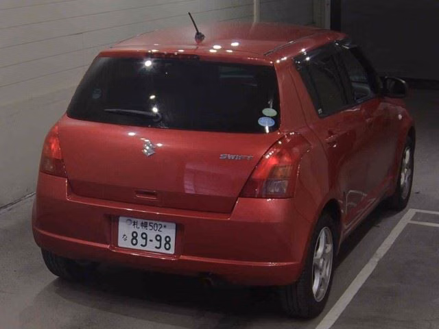 SUZUKI SWIFT