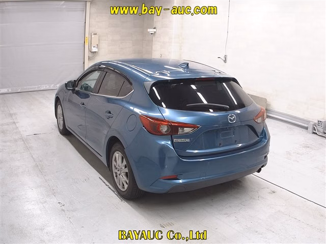 MAZDA AXELA