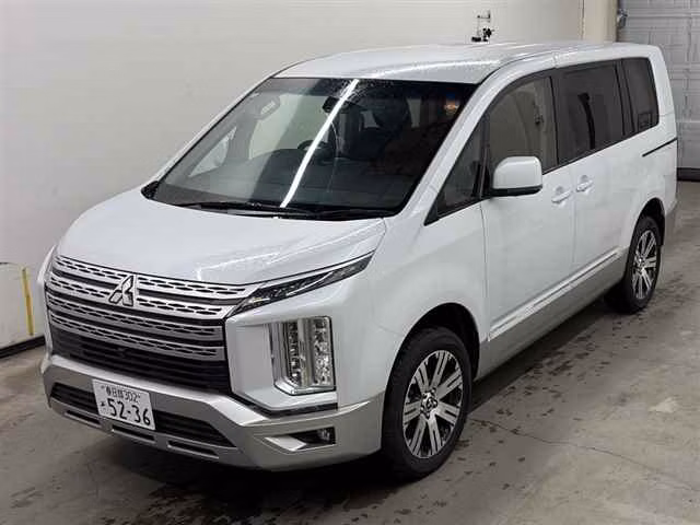 MITSUBISHI DELICA D:5