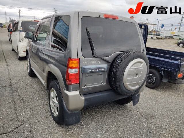 MITSUBISHI PAJERO MINI