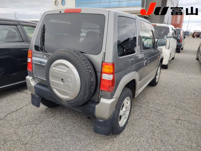 MITSUBISHI PAJERO MINI