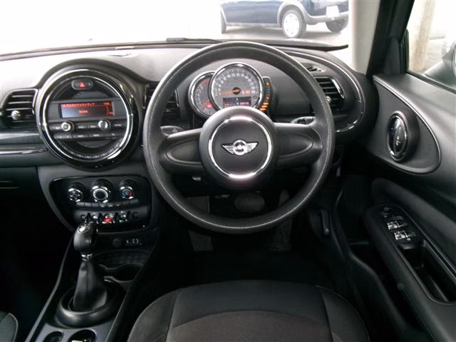 MINI CLUBMAN