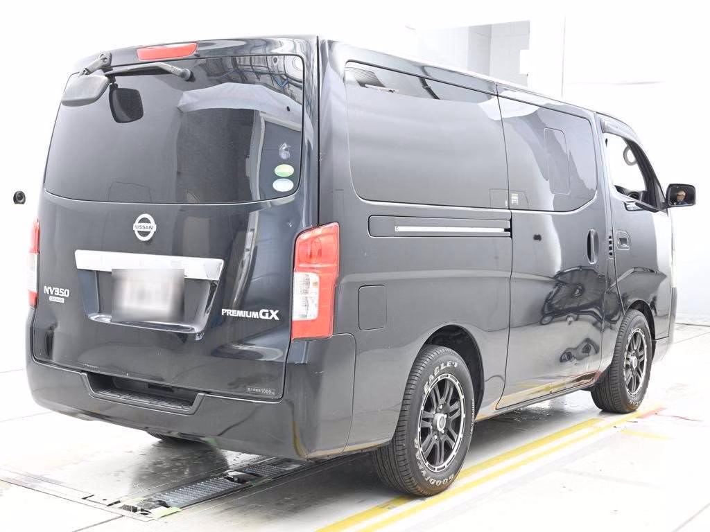 NISSAN NV350 CARAVAN