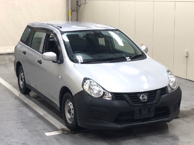 Nissan AD