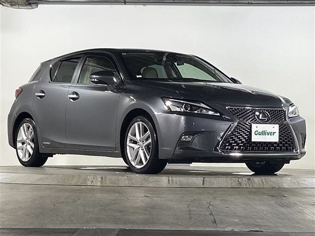 LEXUS CT200H