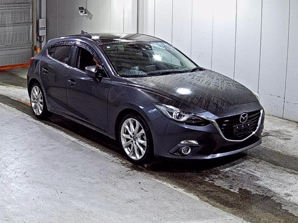 MAZDA AXELA