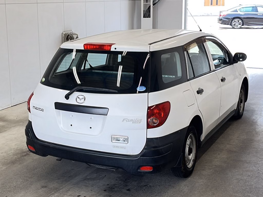 MAZDA FAMILIA