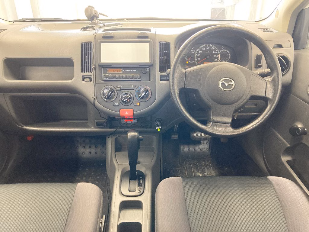 MAZDA FAMILIA