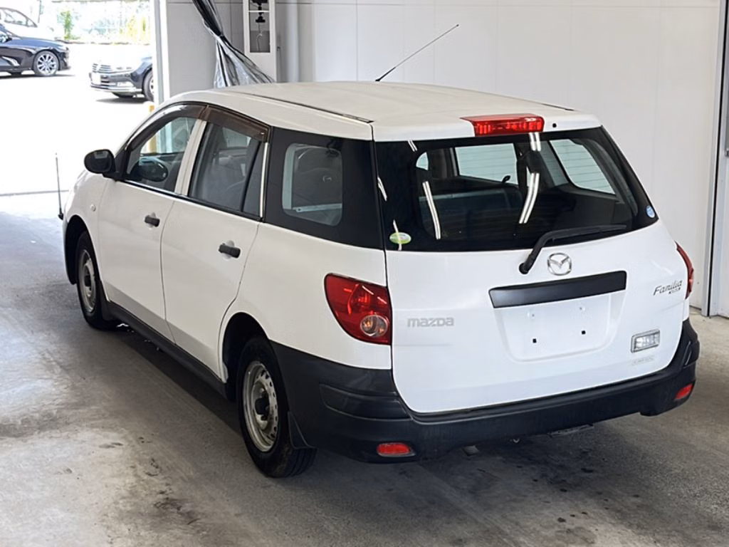 MAZDA FAMILIA