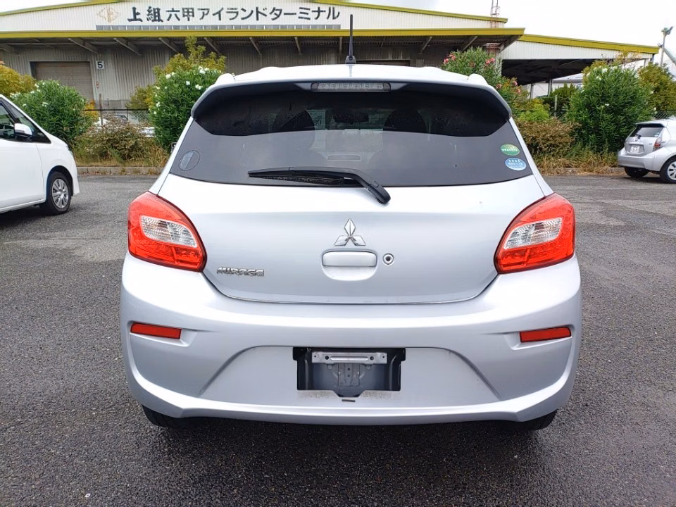MITSUBISHI MIRAGE