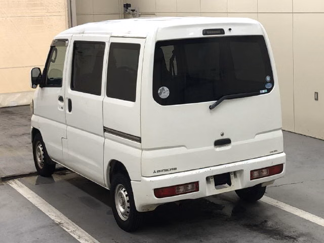 MITSUBISHI MINICAB